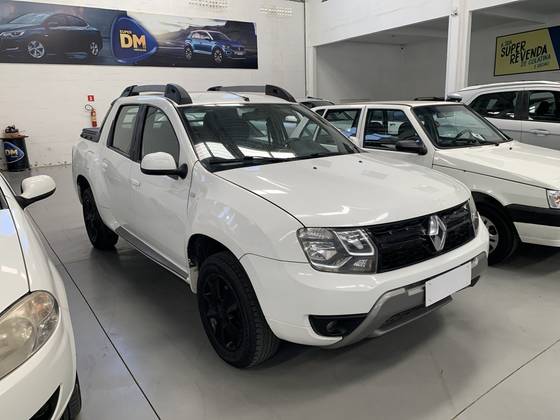 RENAULT DUSTER OROCH 2.0 16V FLEX DYNAMIQUE 4P AUTOMÁTICO